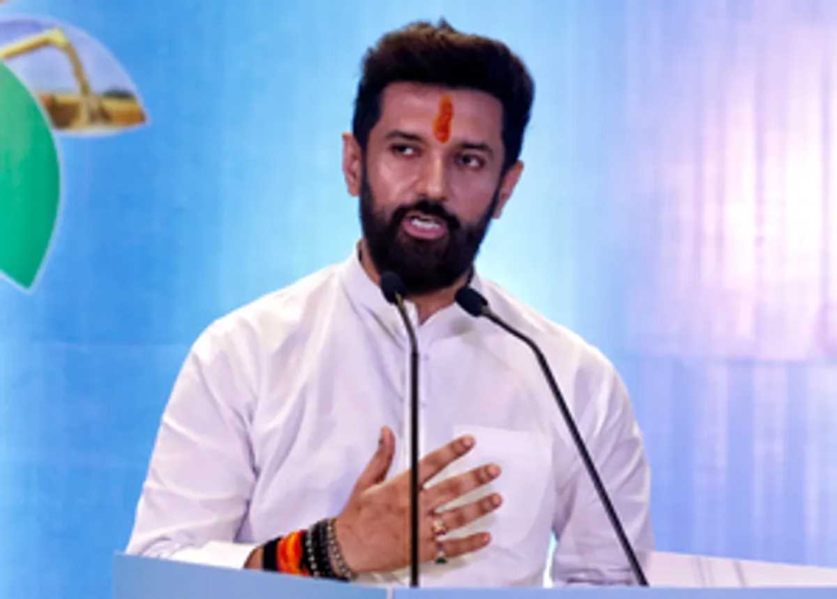 पटना में प्रदर्शनकारी छात्रों की पिटाई को चिराग पासवान ने बताया गलत, कहा-पुलिस अधिकारियों पर हो कार्रवाई